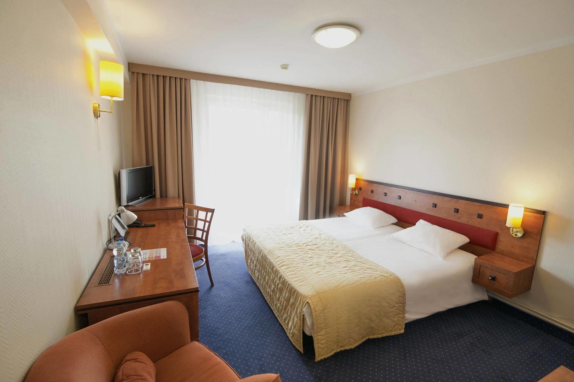 Gold Hotel Złotoryja Εξωτερικό φωτογραφία